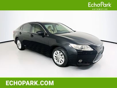 Used 2013 Lexus ES 300h w/ Luxury Pkg