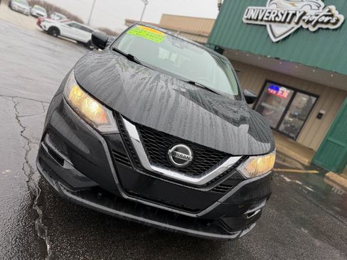 Used 2020 Nissan Rogue Sport S image 9