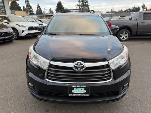 Used 2016 Toyota Highlander XLE image 11