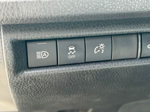 Used 2025 Toyota Camry SE w/ Convenience Package FWD image 24