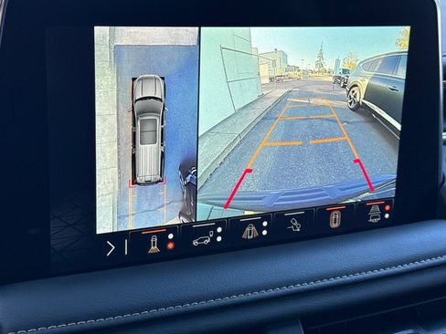 Used 2023 GMC Yukon XL AT4 w/ AT4 Premium Plus Package image 25