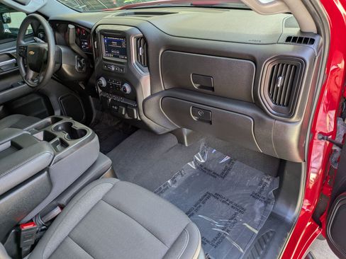 Used 2025 Chevrolet Silverado 1500 Custom AWD/4WD image 28