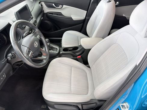 Used 2022 Hyundai Kona SEL w/ Convenience Package AWD/4WD image 5