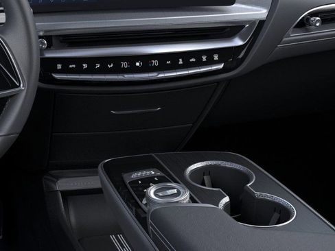 New 2025 Cadillac Lyriq Luxury RWD image 23