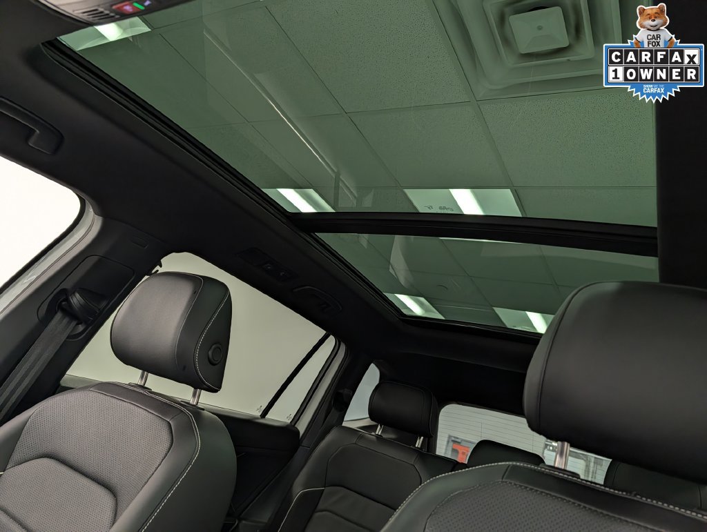 Used 2023 Volkswagen Tiguan SEL R-Line AWD/4WD image 25