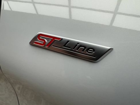 New 2026 Ford Explorer ST-Line w/ ST-Line Street Pack AWD/4WD image 5