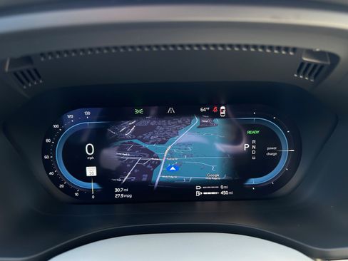 Used 2023 Volvo XC60 T8 Ultimate image 18