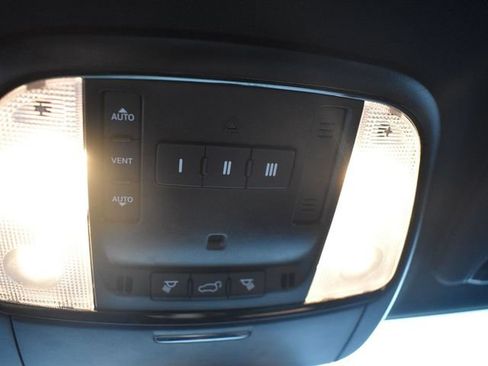 Used 2024 Dodge Durango R/T AWD/4WD image 27