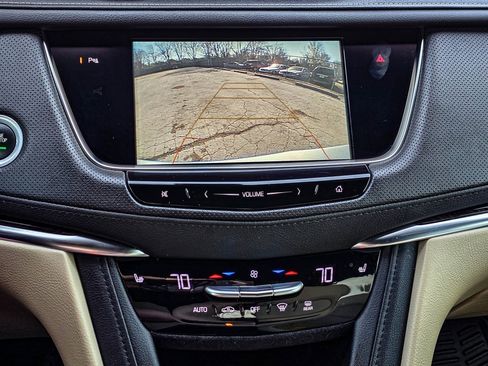 Used 2019 Cadillac XT5 AWD image 22