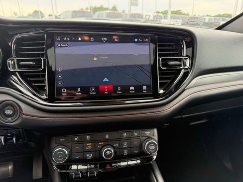 Used 2023 Dodge Durango GT AWD/4WD image 20
