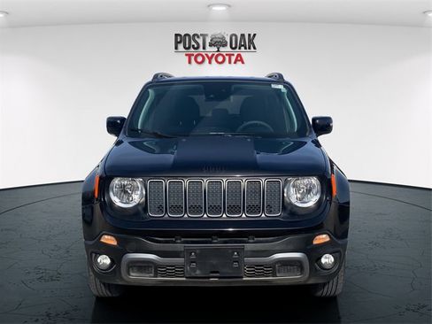 Used 2023 Jeep Renegade Latitude image 2