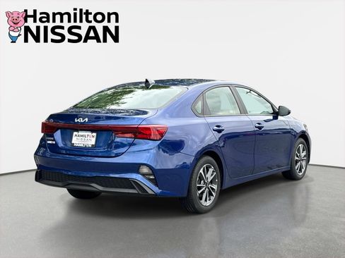 Used 2023 Kia Forte LXS w/ LXS Technology Package FWD image 2