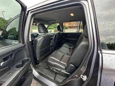 Used 2022 Honda Pilot Special Edition image 19