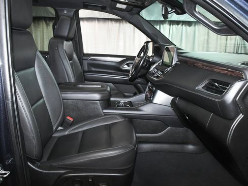 Used 2022 Chevrolet Tahoe LT w/ Luxury Package image 55