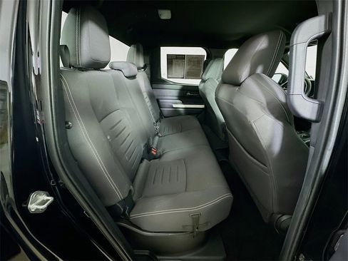 Used 2024 Toyota Tacoma TRD Off-Road image 11