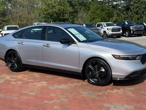 Certified 2024 Honda Accord Sport image 4
