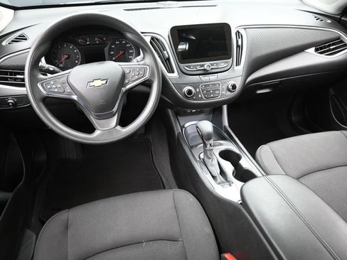 Used 2024 Chevrolet Malibu LT image 12