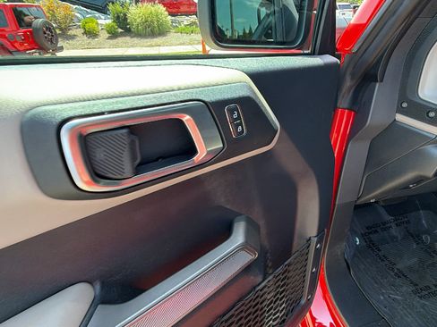 Used 2023 Ford Bronco Wildtrak AWD/4WD image 15