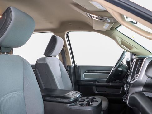 Used 2019 RAM 2500 Big Horn AWD/4WD image 28