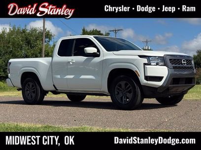 Used 2025 Nissan Frontier SV