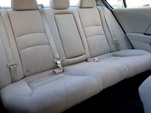 Used 2015 Honda Accord EX image 32