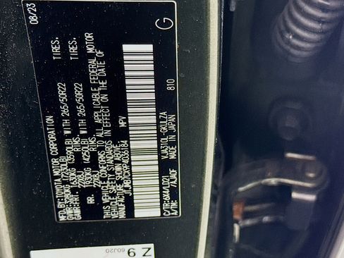 Used 2023 Lexus LX 600 F Sport w/ Accessory Package (Z1) image 33