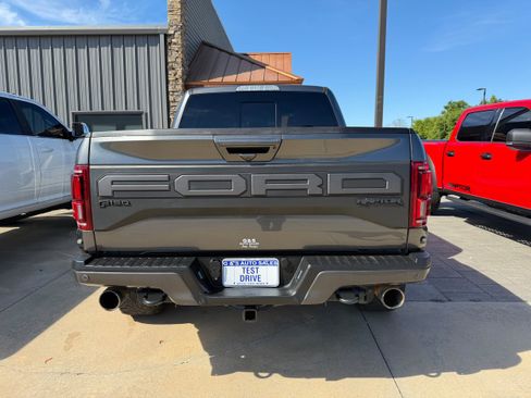 Used 2019 Ford F150 Raptor w/ Equipment Group 802A Luxury image 5