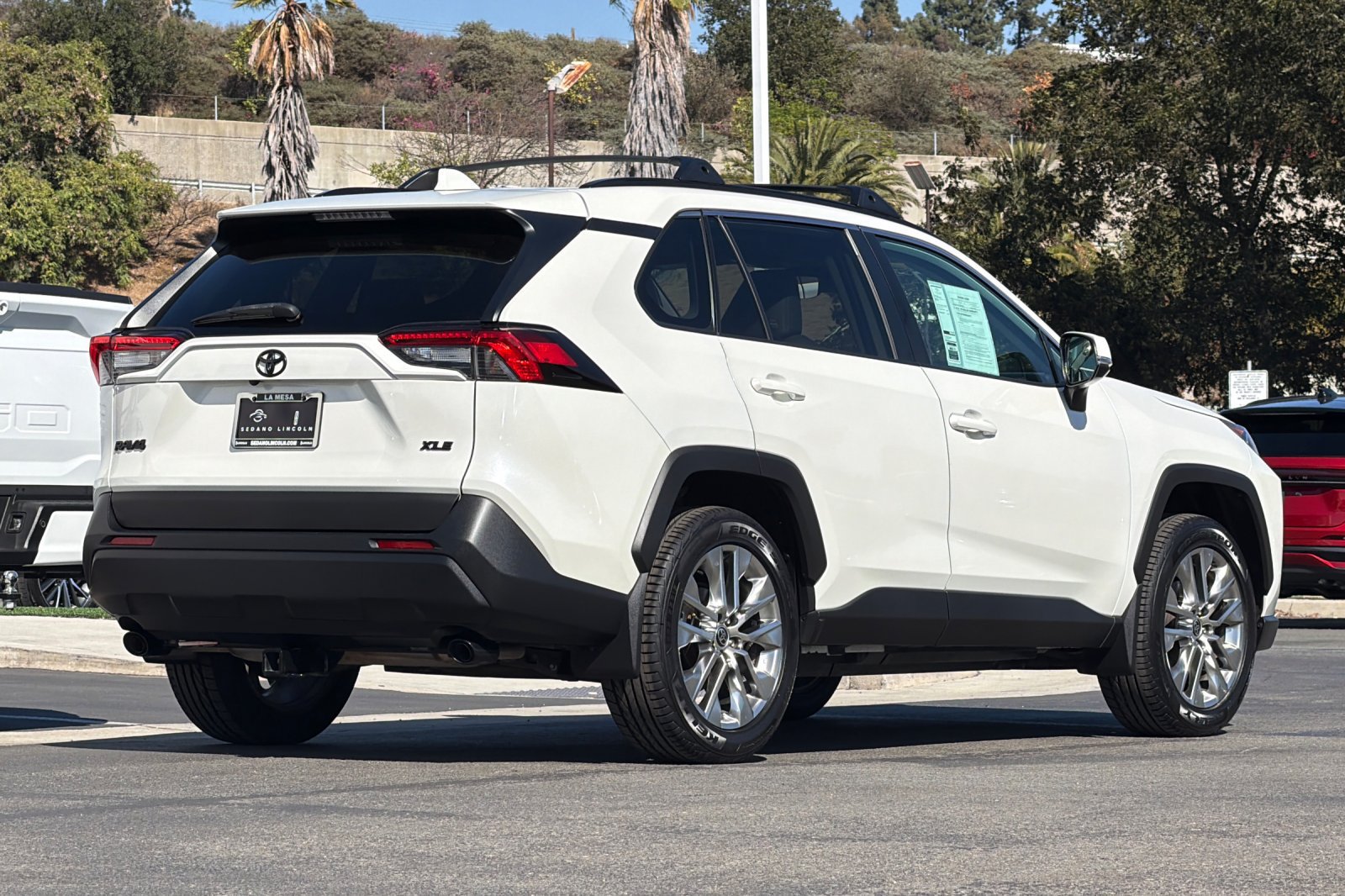 Used 2021 Toyota RAV4 XLE Premium FWD image 3