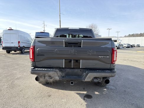 Used 2018 Ford F150 Raptor w/ Equipment Group 801A Mid image 7