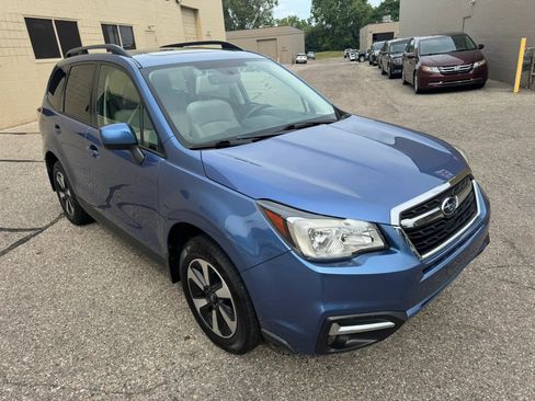 Used 2017 Subaru Forester 2.5i Premium AWD/4WD image 13