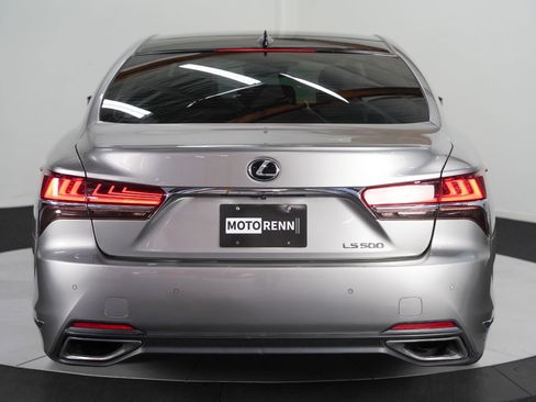 Used 2018 Lexus LS 500 w/ Luxury Package image 8