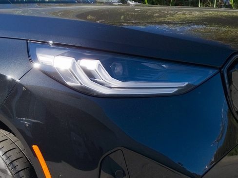 New 2026 BMW X3 xDrive30 w/ Premium Package image 8