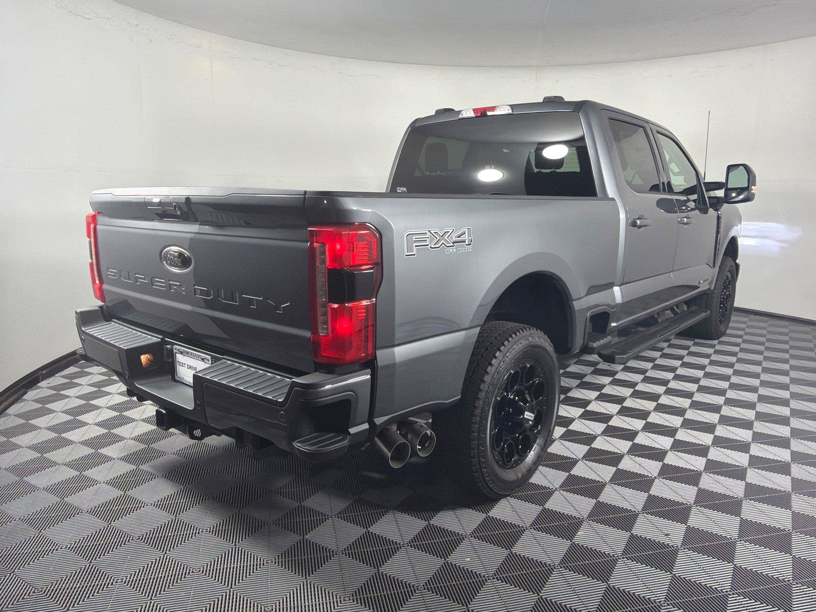 New 2026 Ford F250 Lariat w/ Black Appearance Package AWD/4WD image 7