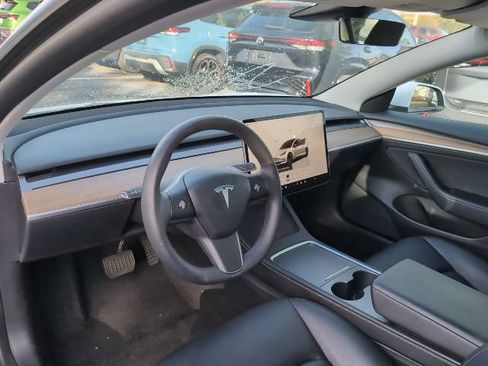Used 2022 Tesla Model 3 Long Range image 8