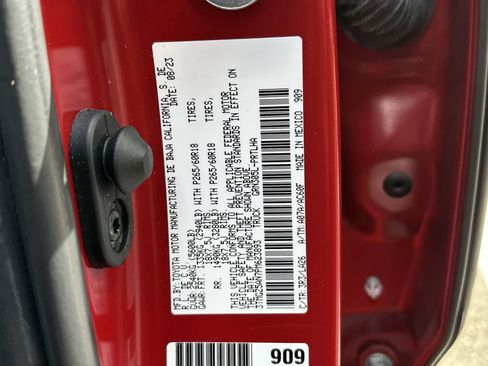 Used 2023 Toyota Tacoma Limited AWD/4WD image 25