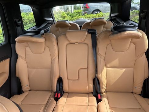 Used 2024 Volvo XC90 B6 Ultimate AWD/4WD image 30