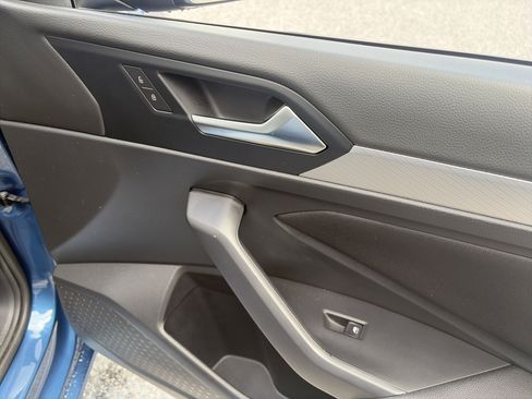 Used 2019 Volkswagen Jetta SE w/ Cold Weather Package image 28