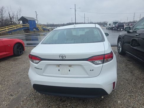 Used 2024 Toyota Corolla LE image 5