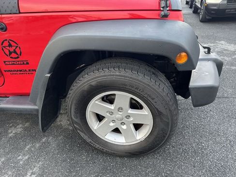 Used 2017 Jeep Wrangler Unlimited Sport w/ Quick Order Package 24S image 10