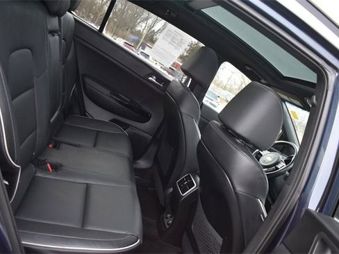 Certified 2022 Kia Sportage SX image 18