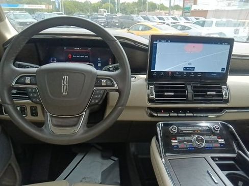 Used 2024 Lincoln Navigator Reserve AWD/4WD image 29