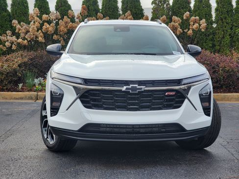 New 2026 Chevrolet Trax RS w/ Sunroof Package image 5