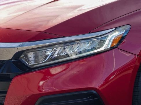 Used 2018 Honda Accord LX image 8