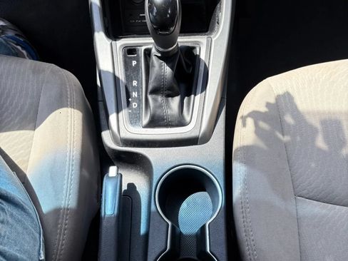 Used 2015 Hyundai Elantra SE FWD image 26