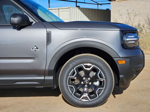 New 2025 Ford Bronco Sport Outer Banks w/ Outer Banks Tech Package+ AWD/4WD image 10