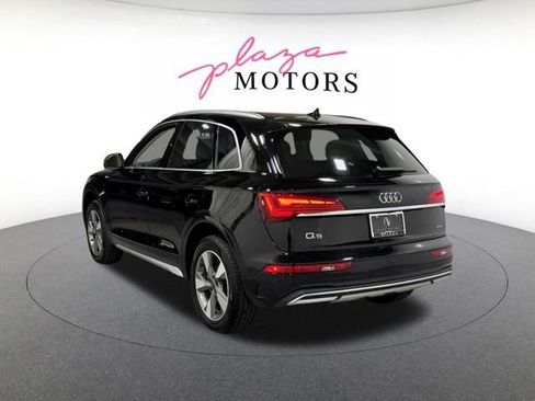 Used 2023 Audi Q5 Premium w/ Convenience Package AWD/4WD image 5