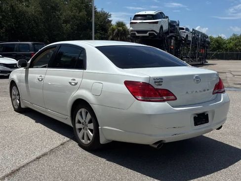 Used 2007 Toyota Avalon XLS FWD image 3