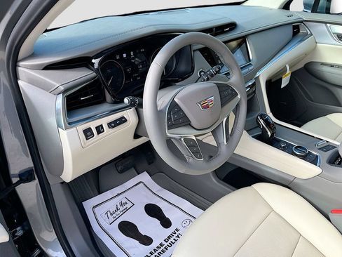 New 2026 Cadillac XT5 Premium Luxury w/ Driver Assist Package AWD/4WD image 16