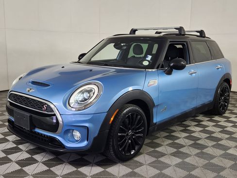 Used 2017 MINI Cooper Clubman S w/ Cold Weather Package AWD/4WD image 3