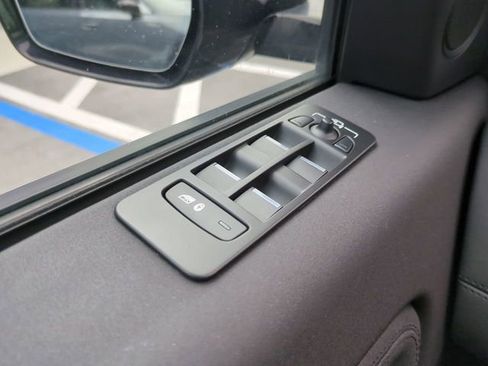 Used 2021 Land Rover Discovery Sport S AWD/4WD image 28